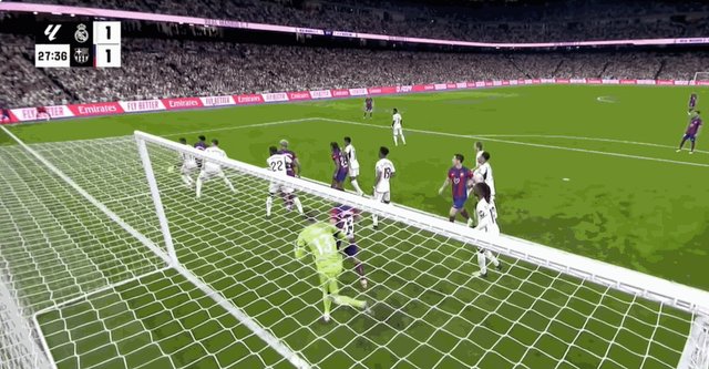 1713738319559061790.gif 门线悬案.gif